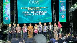 PENYERAHAN SK BUPATI PENETAPAN DESA WISATA KALURAHAN SEMANU